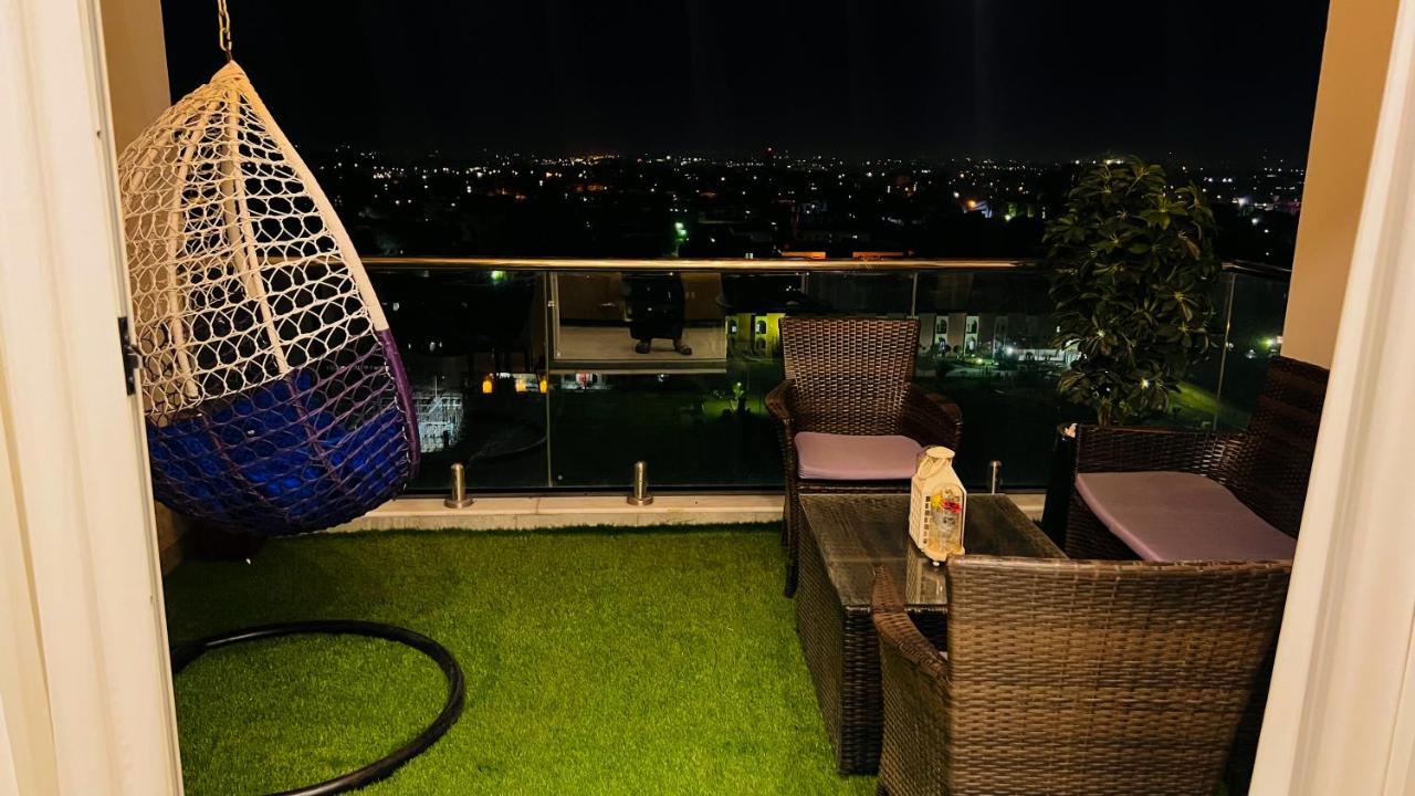 Sky Heights Luxury Apart Facing Centaurus Apartment Islamabad Ngoại thất bức ảnh