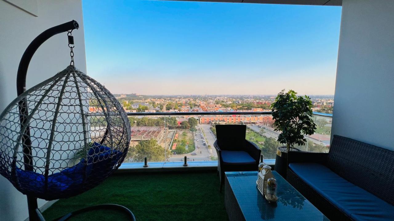 Sky Heights Luxury Apart Facing Centaurus Apartment Islamabad Ngoại thất bức ảnh